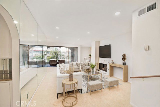 Photo - 5340 Yarmouth Ave