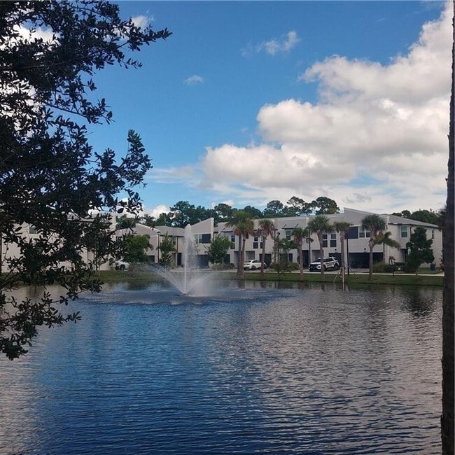 Photo - 3919 SE Mentmore Ln