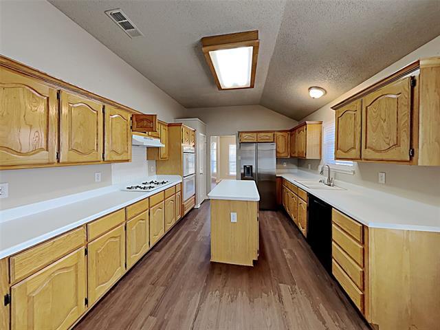 Photo - 643 Big Oak Ct