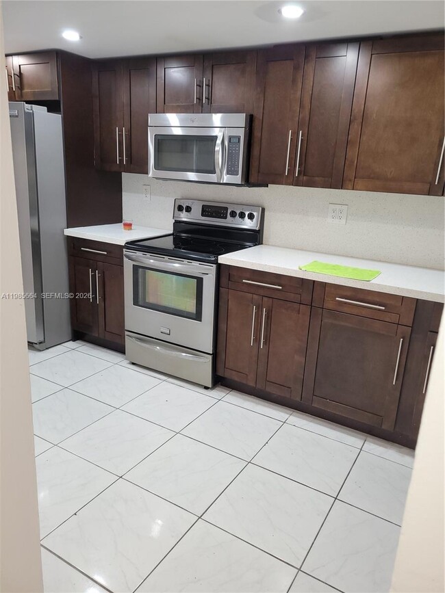 Photo - 14389 SW Kendale Lakes Cir