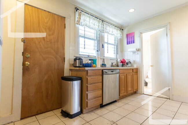 Photo - 24 Claymoss Rd Unit 2