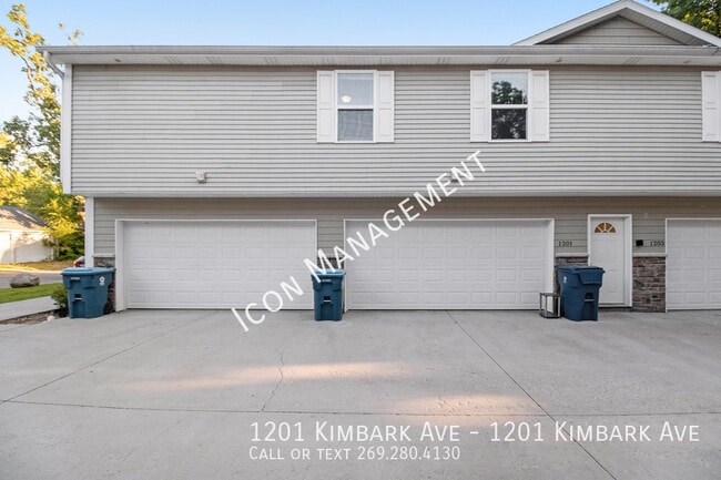 Photo - 1201 Kimbark Ave