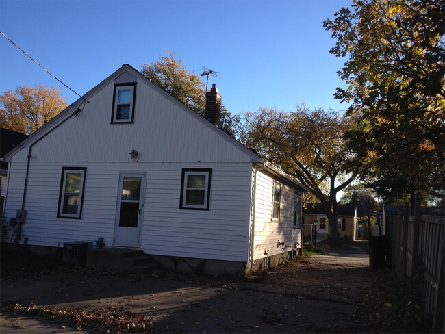 Photo - 5620 35th Ave S