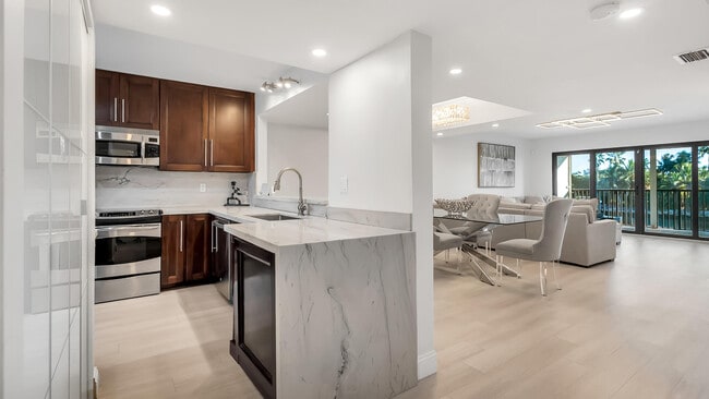 Photo - 240 Captains Walk