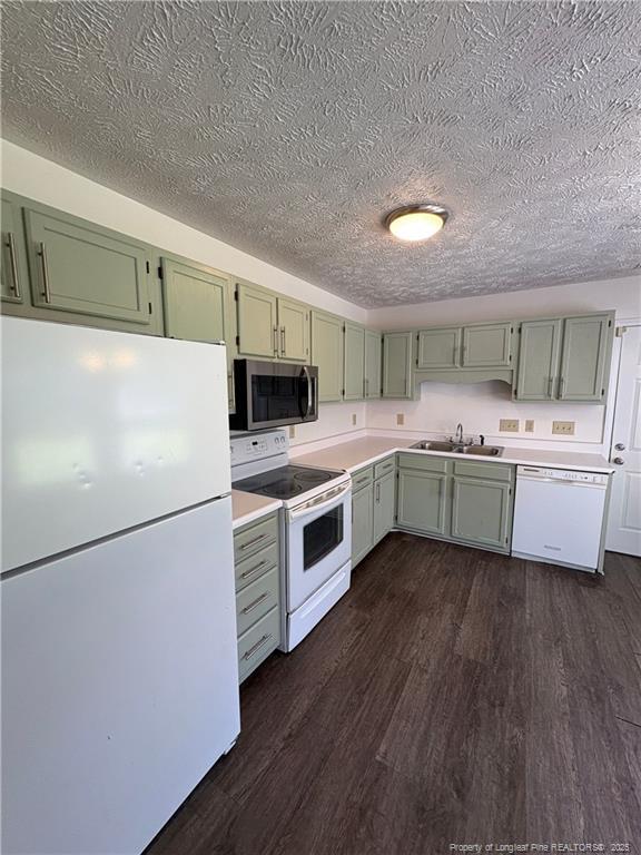 Photo - 524 Old Farm Rd