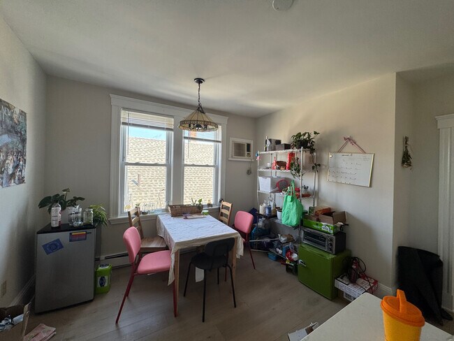 Building Photo - 33 Shannon St Unit 33 Shannon St. #3 Rental