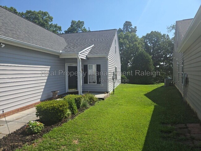 2152 Castle Pines Dr