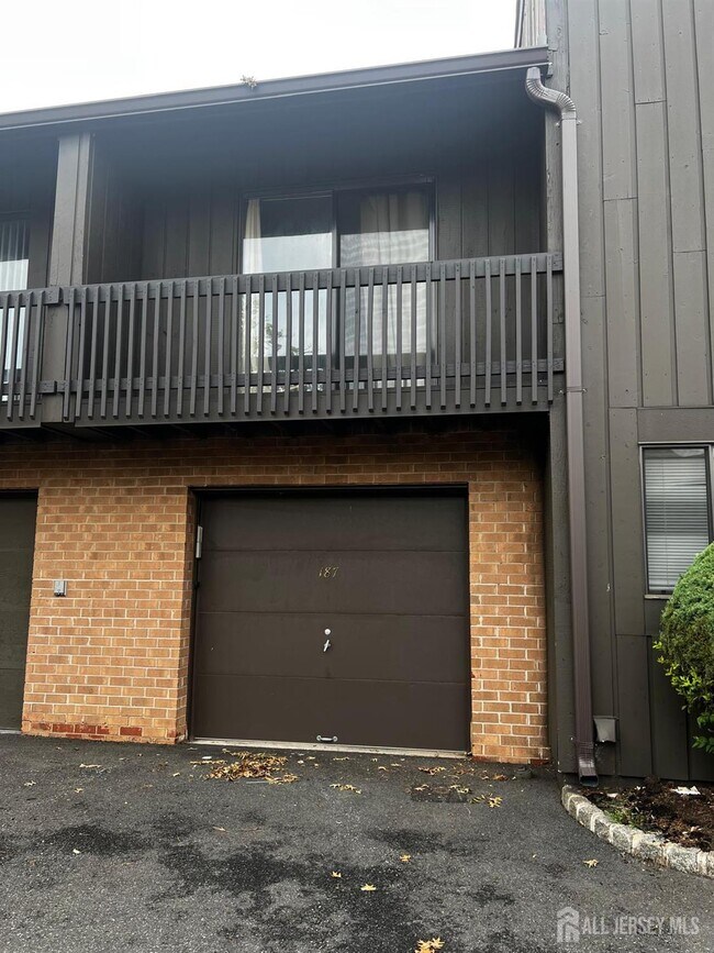 187 Westgate Dr
