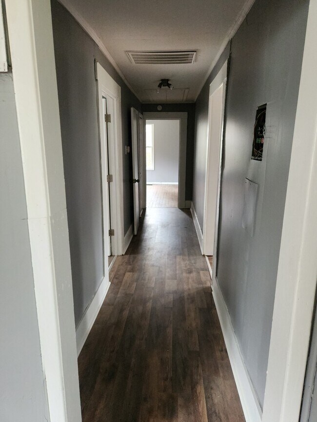 Photo - 1844 Christian Ave