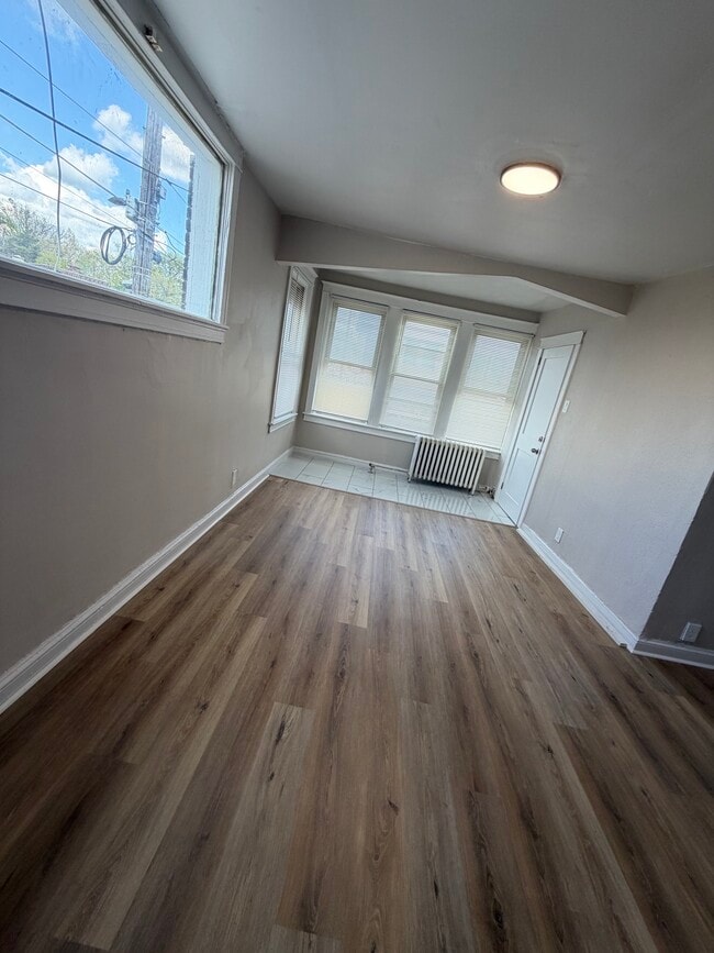 Building Photo - 6264 N Bouvier St Unit 2nd floor