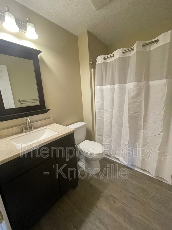 Photo - 7728 Chapel Bend Dr