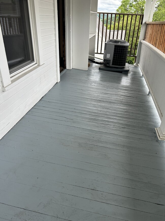 Porch - 669 Price St Unit Taylor street