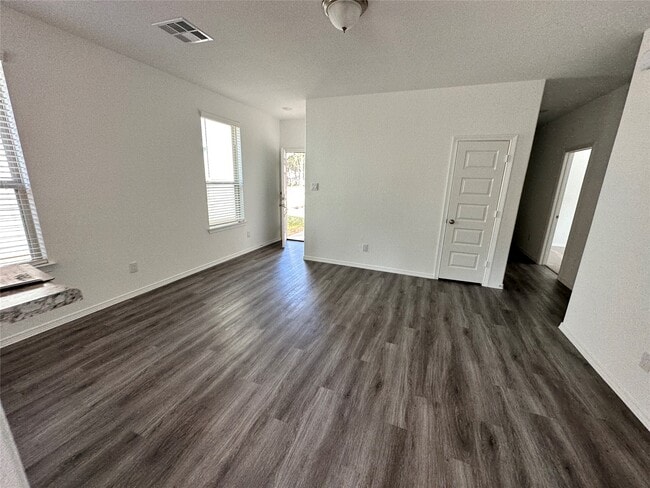 Photo - 16580 Moss Ln
