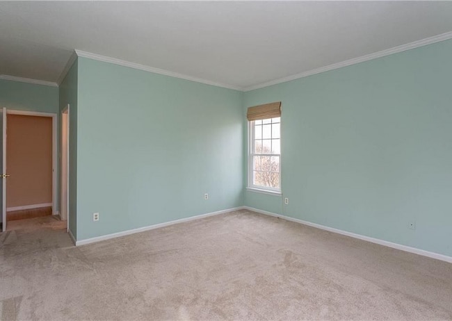 Photo - 608 Burr Oak Dr