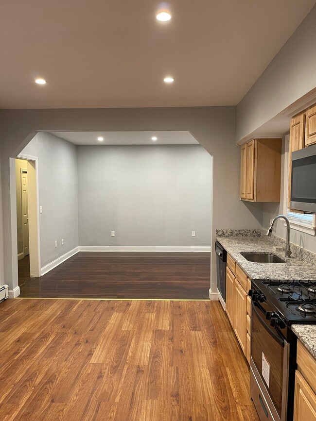 Photo - 26 Babson St