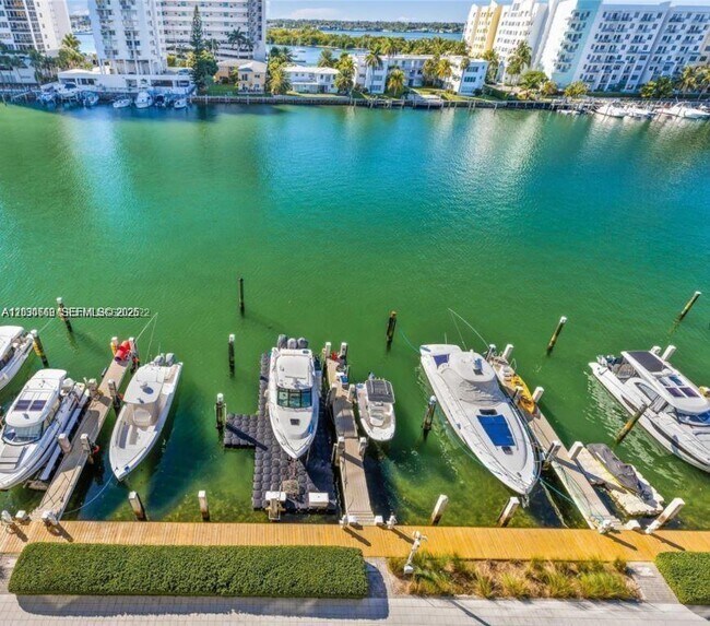 Photo - 7930 East Dr Unit 707
