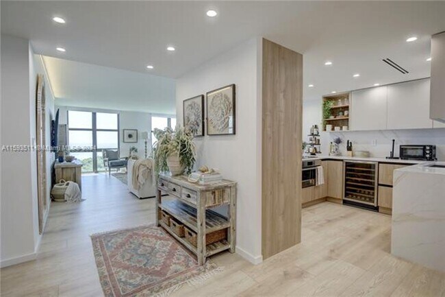 Photo - 1121 Crandon Blvd Unit 1121 Crandon Blvd  D1201