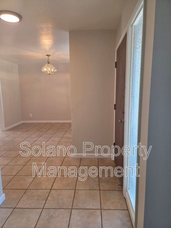 Photo - 3203 Niagara Way