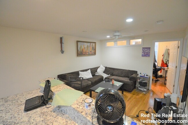 Photo - 60 Egmont St Unit 6