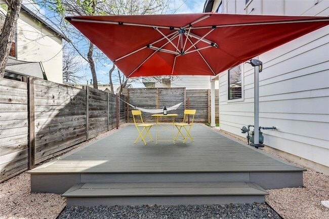 Photo - 1208 Walnut Ave