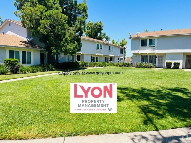 Building Photo - Darling, Spacious 3 bedroom Condo in beaut...