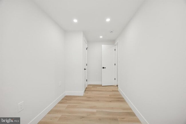 Photo - 4522 Baker St Unit 13