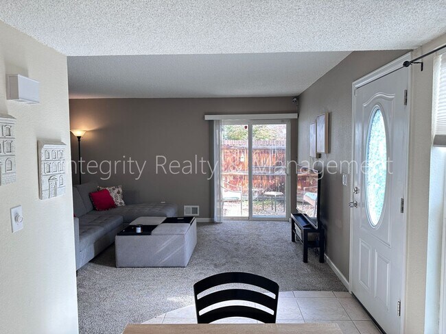 Photo - 10001 E Evans Ave