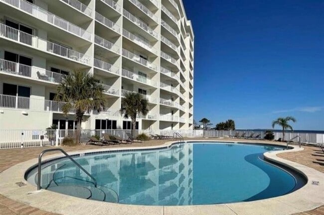 Building Photo - Beautiful view of Intercoastal Waterway!