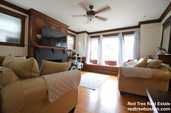 7 Addington Rd Unit 1