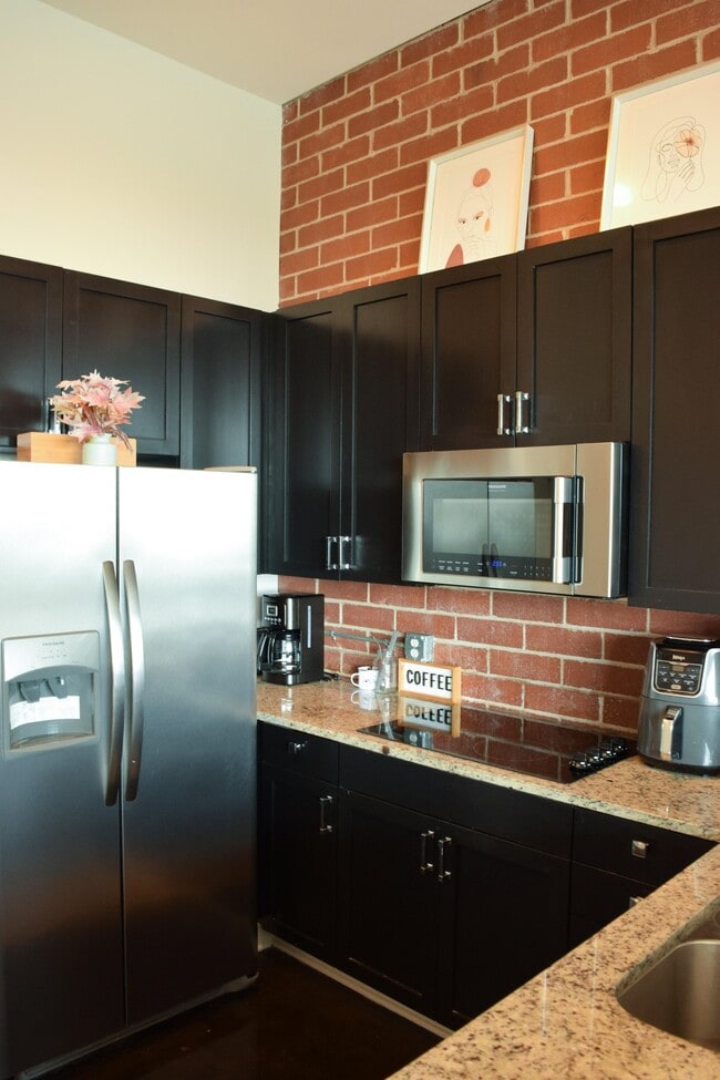 Photo - 710 W Trade St Unit 708