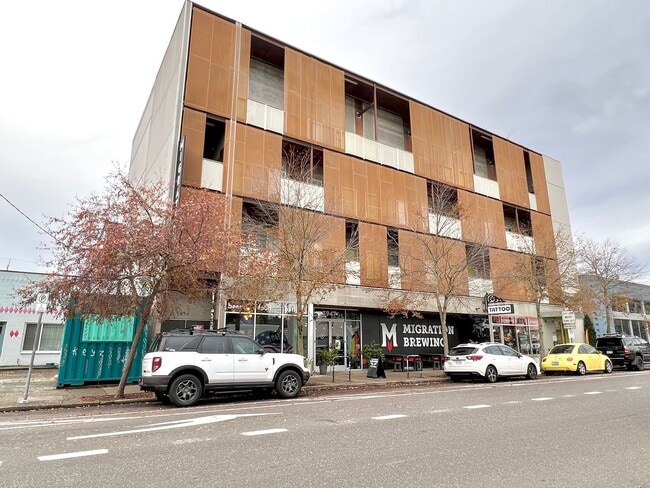 Building Photo - ECOFL01 Unit 405