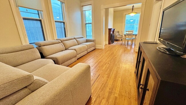 Photo - Historic Downtown 4 Bed 1.5 Bath Across fr...
