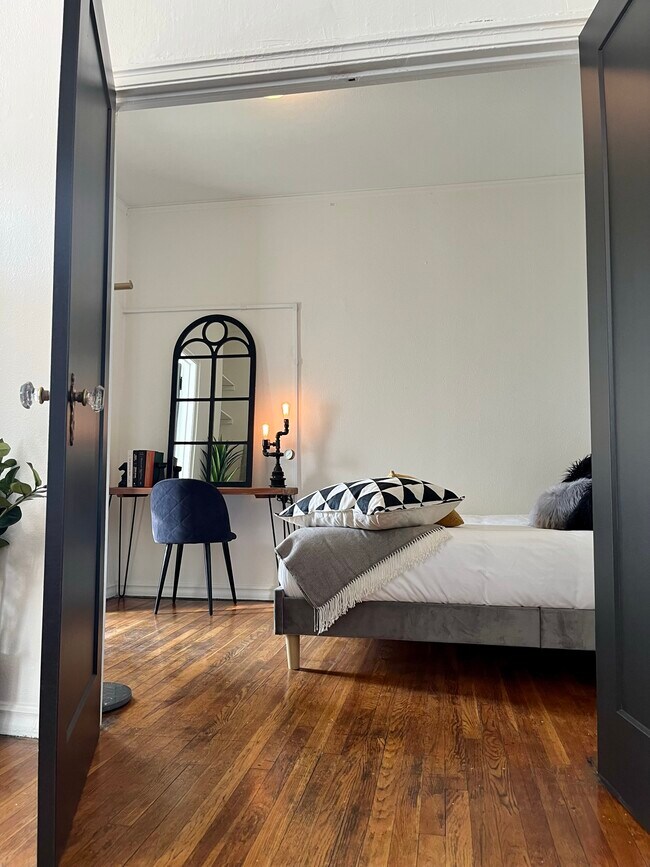 Interior Unit Bedroom