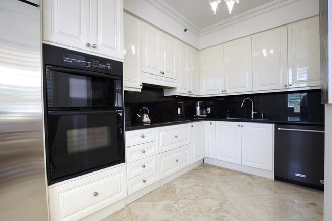 Photo - 3740 S Ocean Blvd Unidad 108b