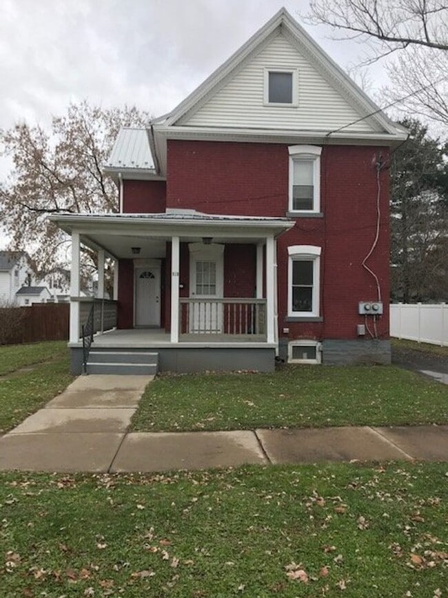 Building Photo - 123 Horseheads Blvd Unit B Rental