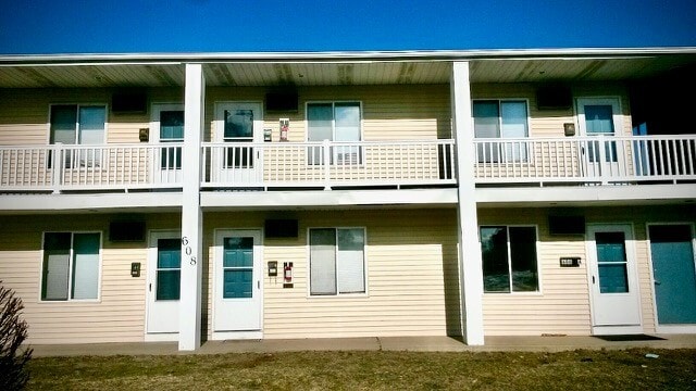 Photo - The Summit Ford Apartments