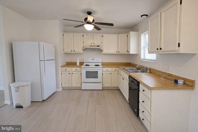 Building Photo - 4170 Old Washington Rd