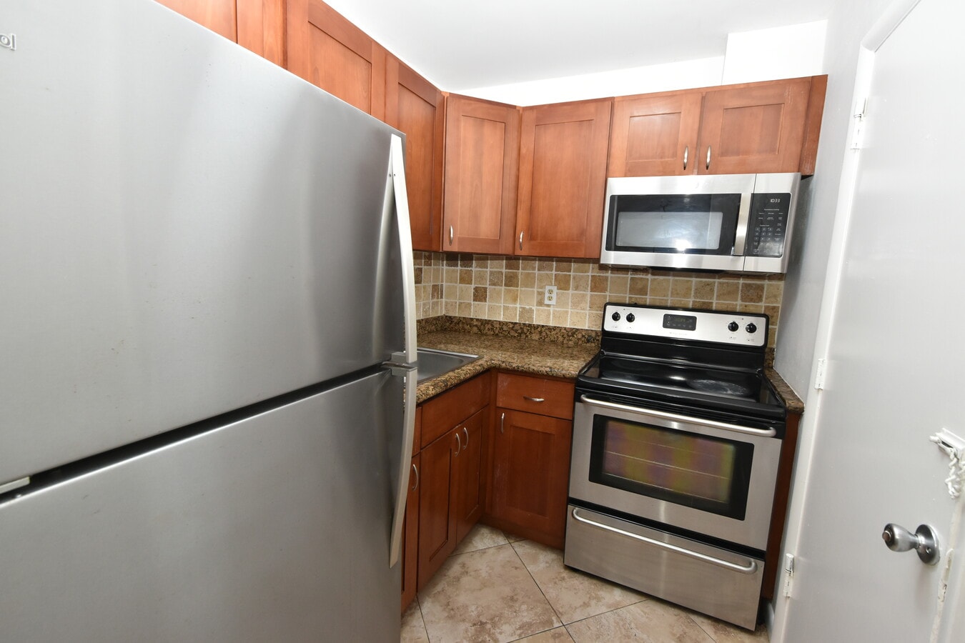 Photo - 3550 NW 8th Ave Unidad 312