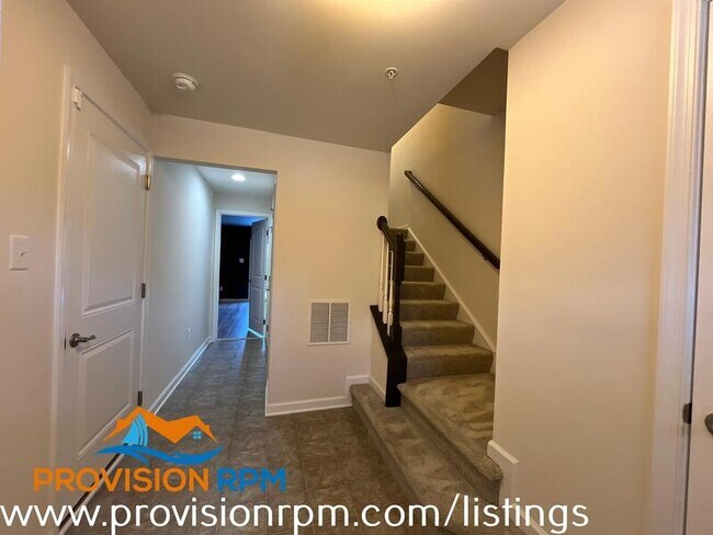 Photo - 308 Eagles Ridge Way