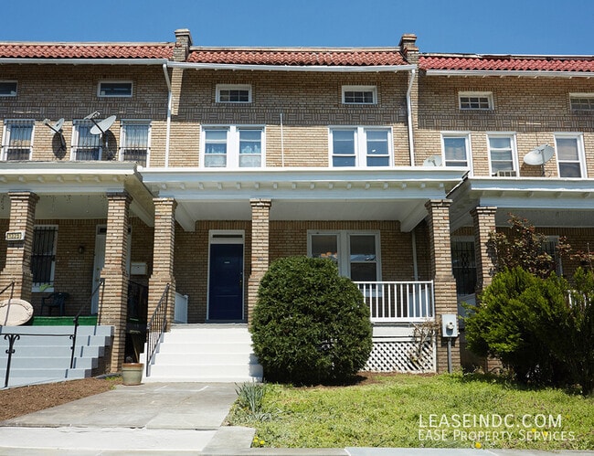 Building Photo - 1323 Randolph St NW Rental