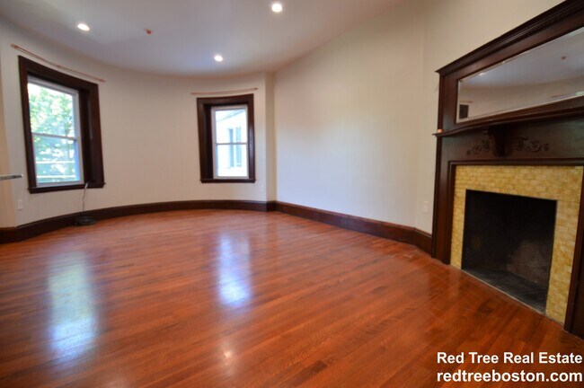 Photo - 1736 Beacon St Unidad 2