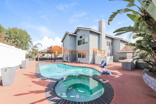 Photo - 2712 Toumey Ln