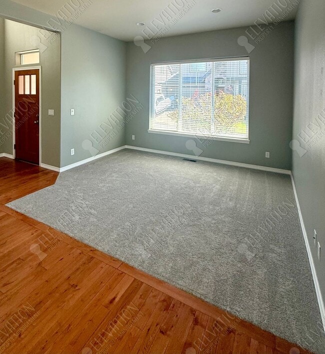 Photo - 60974 Snowbrush Dr