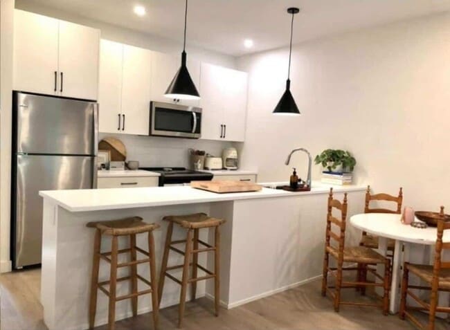 Photo - 464A Centennial St