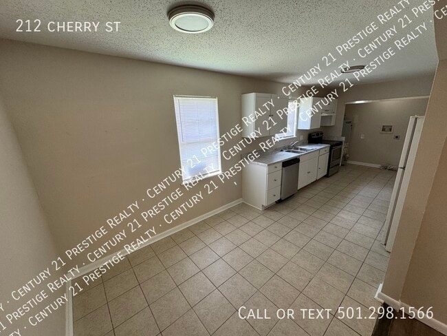 Photo - 212 Cherry St