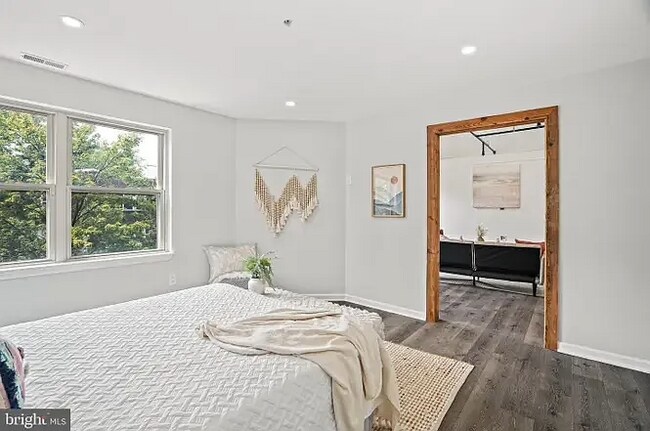 Photo - 1240 Holbrook Ter NE Unit 204