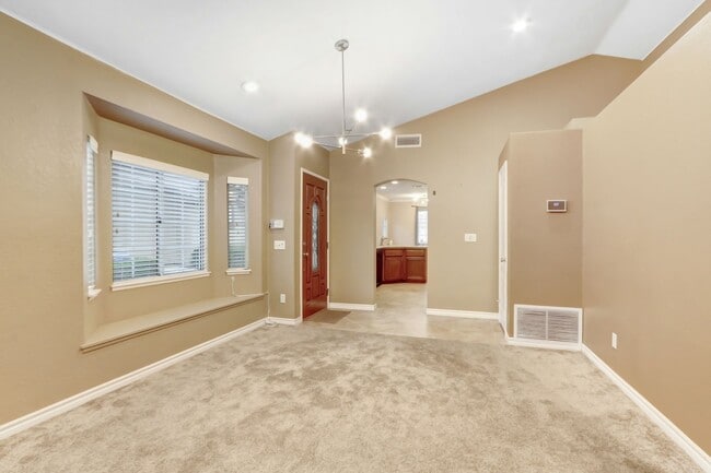 7622 Belpine Pl
