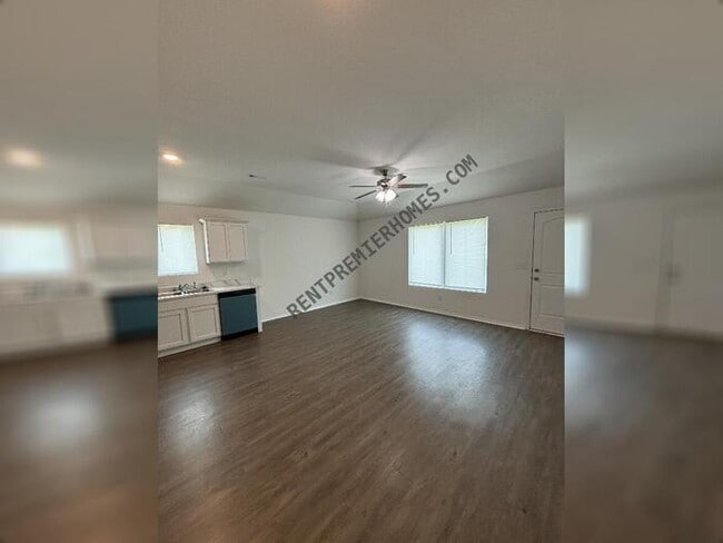 Photo - 70 Kinley Brk Ln