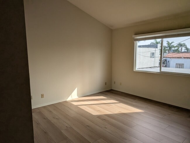 1328 W Gardena Blvd Unit 3