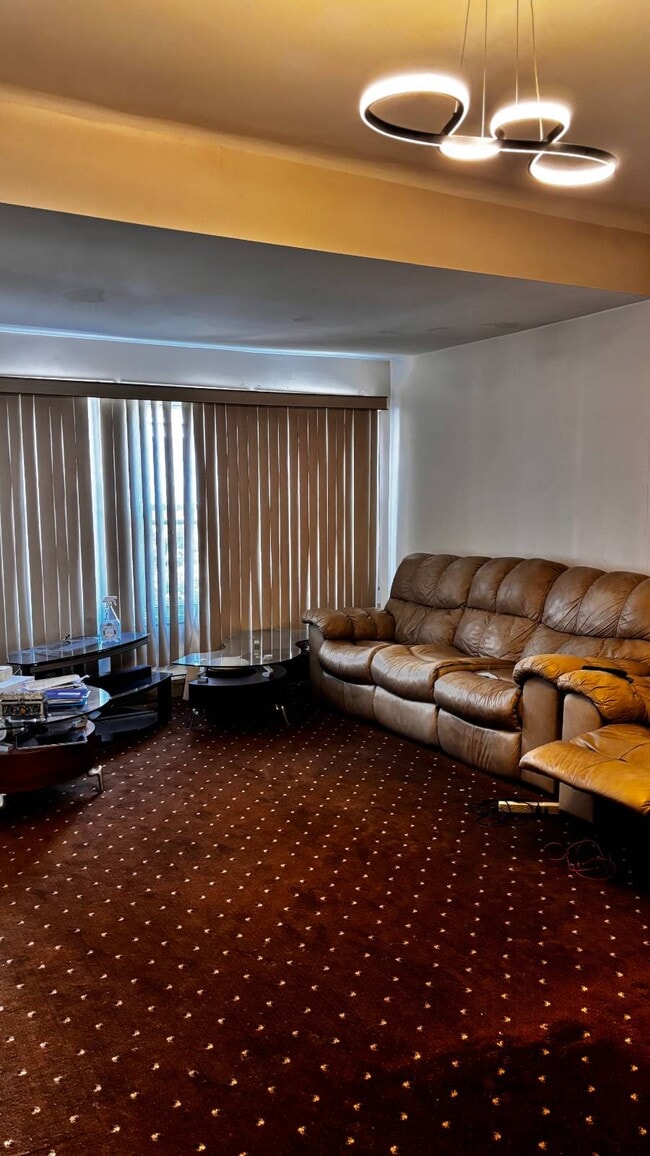 Photo - 86-08 144th St